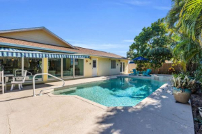 Heated Pool & Spa Home on a Scenic, Gulf Access Canal -Close to Bonita Beach!